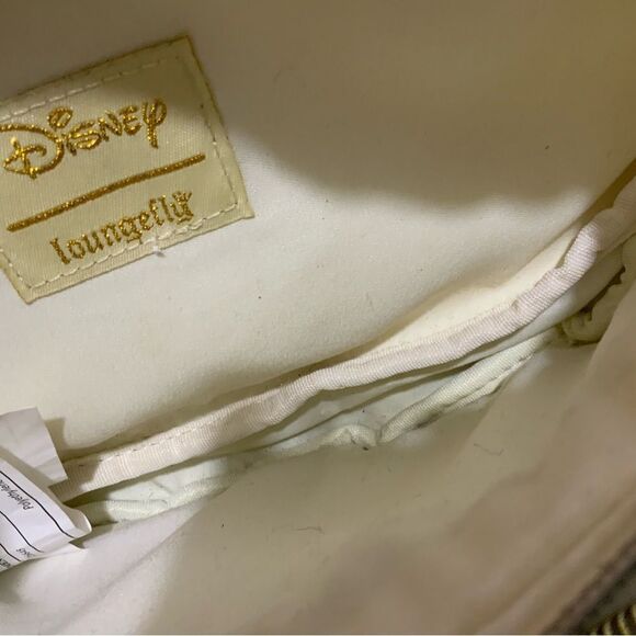 Loungefly Disney Logo Quilted White Cream Fanny Pack - Picture 9 of 10